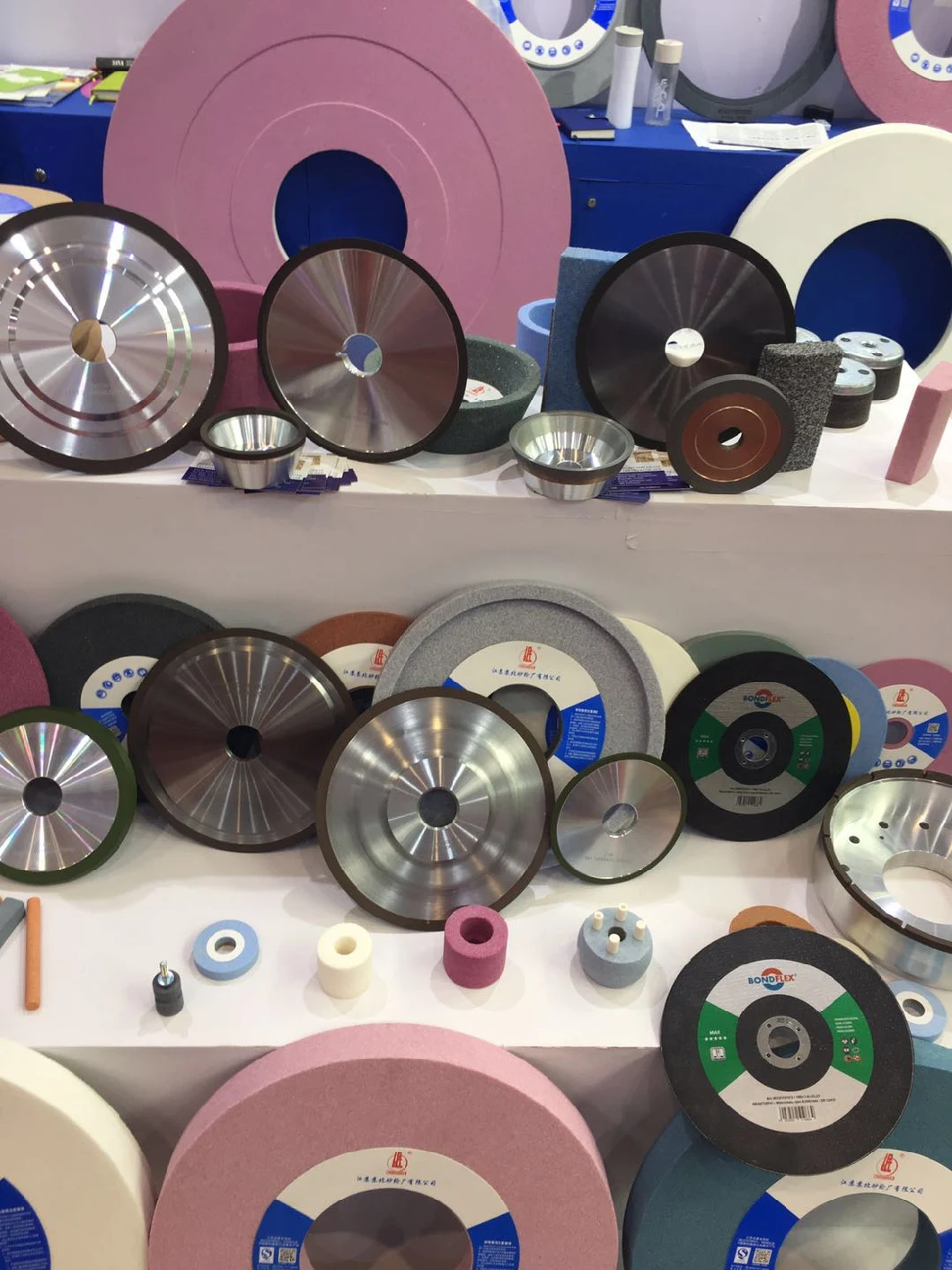 Abrasives and Superabrasive Tools, Grinding Wheels for Crankshafts and Camshafts, Gear Grinding Wheels